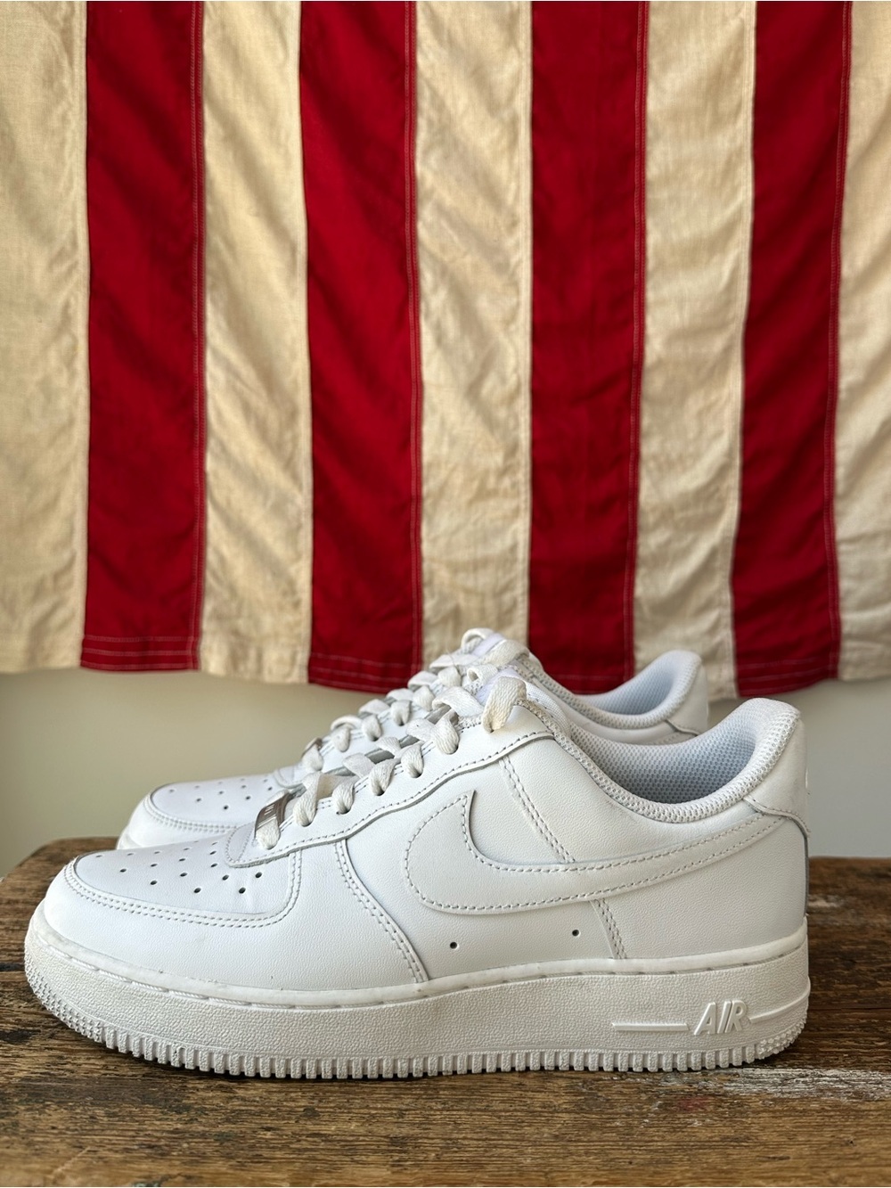 Nike Air Force 1 Low Top White Sneakers – Size 8.5 - Picture 6 of 10
